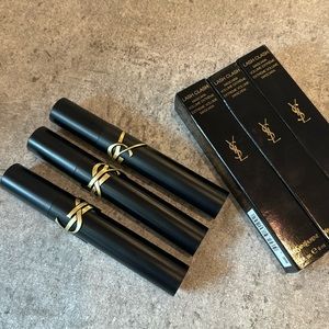 Yves Saint Laurent
Lash Clash Extreme Volume Mascara